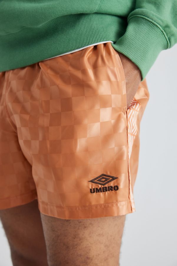 Slide View: 4: Umbro UO Exclusive Tonal Checkerboard 5" Soccer Short