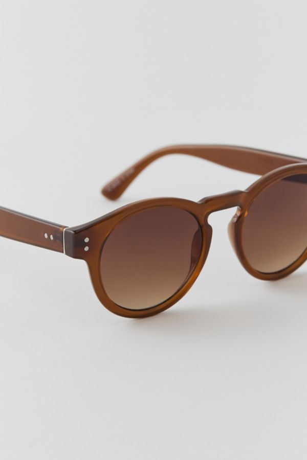 Slide View: 3: UO Essential Round Sunglasses