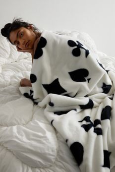 Slide View: 1: Harper Faux Fur Printed Throw Blanket