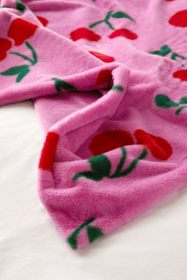 Slide View: 2: Harper Faux Fur Printed Throw Blanket