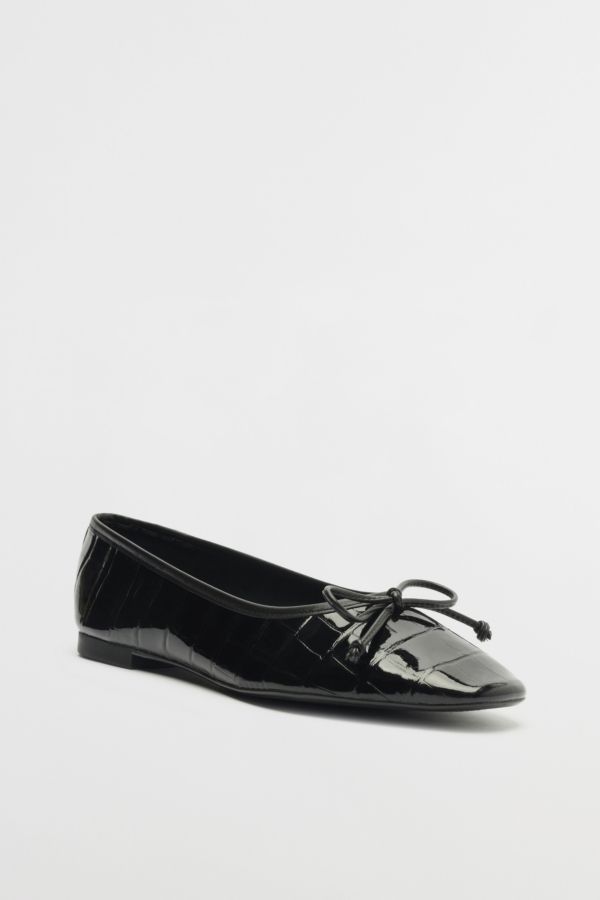 Slide View: 2: Schutz Arissa Leather Croc Ballet Flat