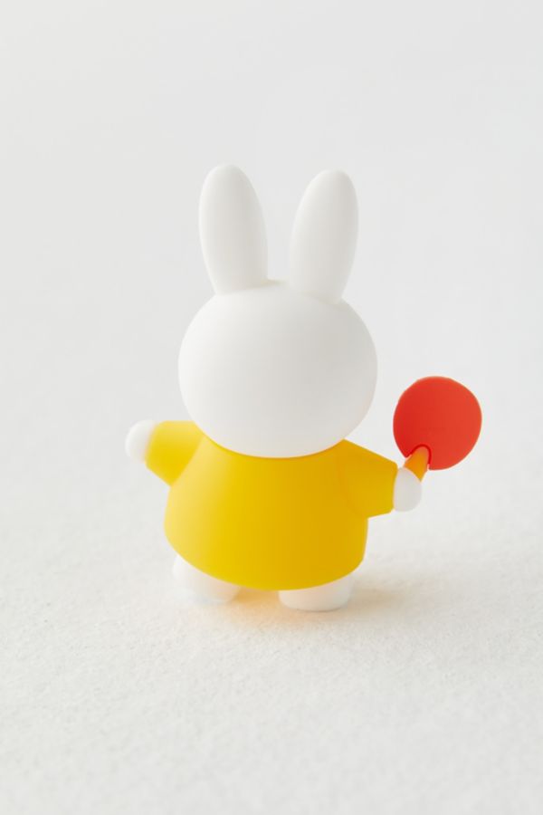 Slide View: 3: Figurine surprise Miffy Smoko