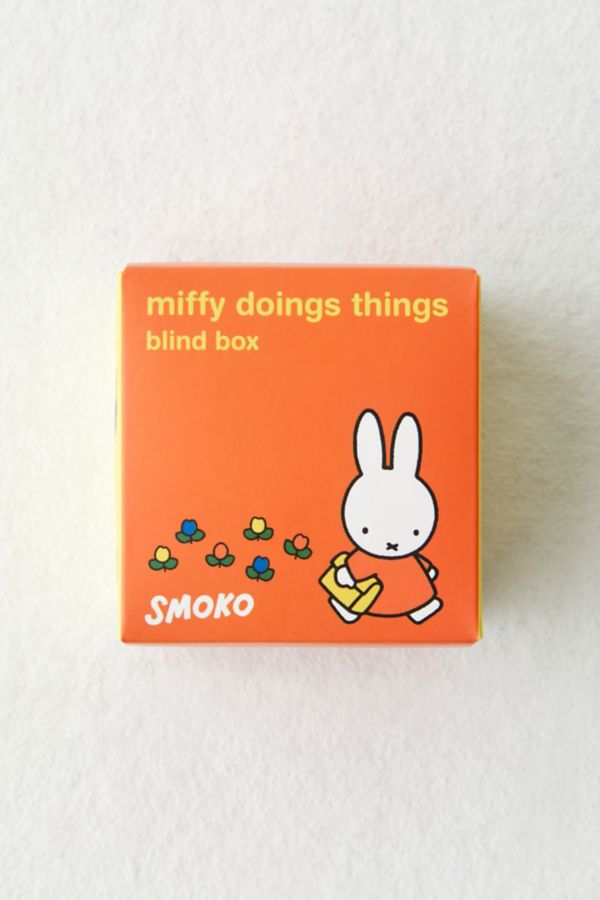 Slide View: 6: Figurine surprise Miffy Smoko