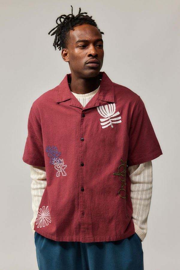 Slide View: 1: Ayker Burgundy Slub Embroidered Tee