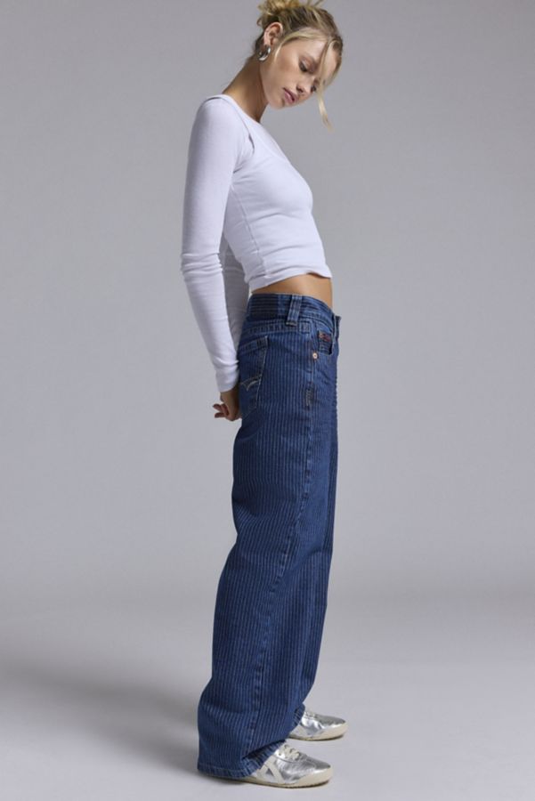 Slide View: 4: BDG Kayla Printed Low-Rise Jean