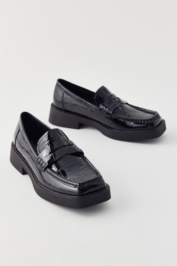 Slide View: 2: G.H.BASS Bowery Square Toe Penny Loafer