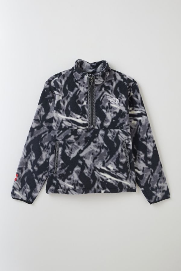 Slide View: 2: The North Face Fleeski Patterned Quarter Zip Fleece Sweatshirt