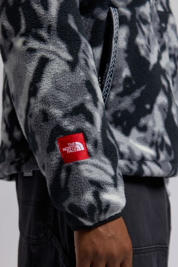 Slide View: 6: The North Face Fleeski Patterned Quarter Zip Fleece Sweatshirt