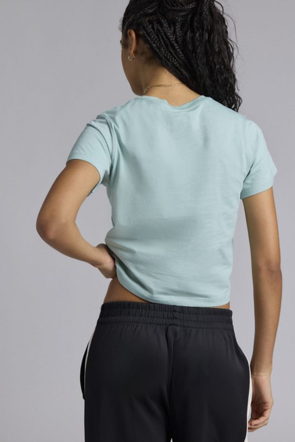 Slide View: 3: Dickies Atkins Boxy Cropped Graphic Tee