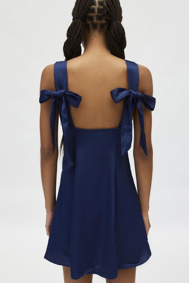 Slide View: 4: UO Bri Double Bow Satin Mini Dress