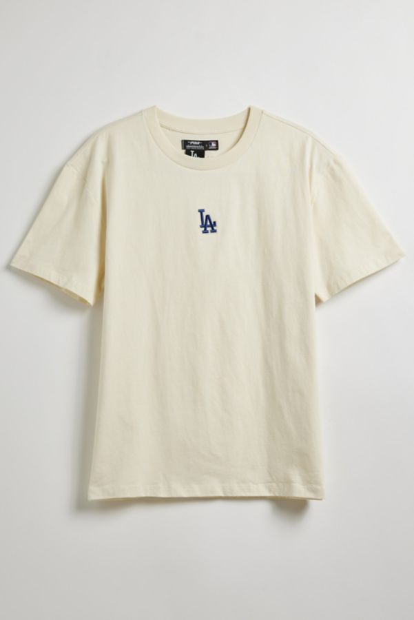 Slide View: 1: Pro Standard UO Exclusive MLB Los Angeles Dodgers Team Logo Tee