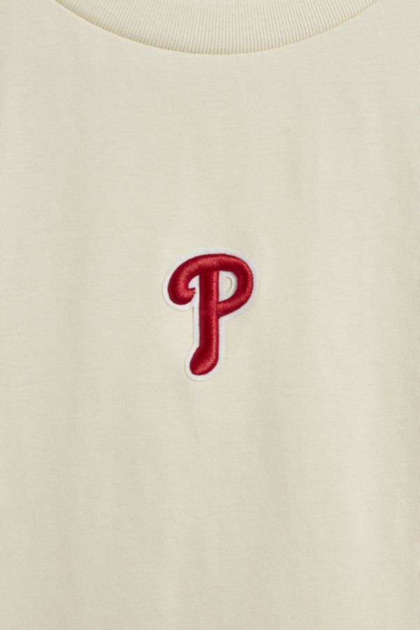 Slide View: 3: Pro Standard UO Exclusive MLB Philadelphia Phillies Tee