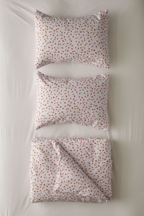 Slide View: 6: Rosebud Duvet Set