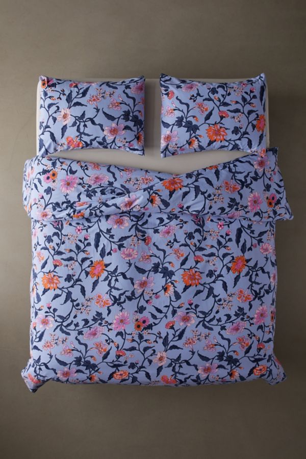 Slide View: 2: Ella Vine Floral Pattern Duvet Set