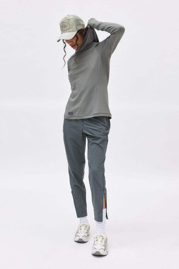 Slide View: 4: Janji W’s Rover Merino Hoodie Sweatshirt