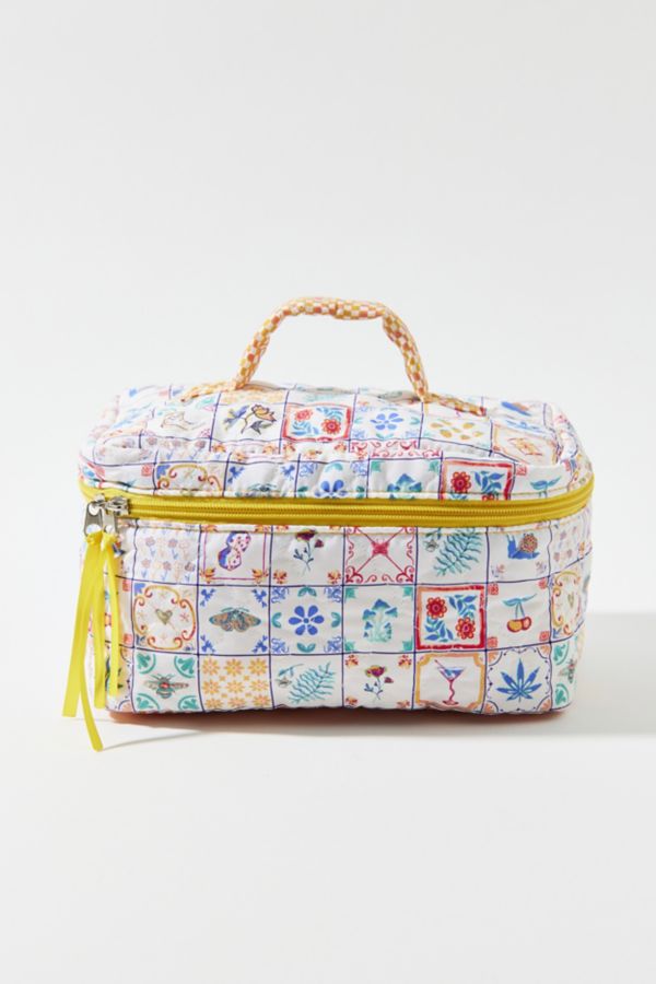 Slide View: 1: UO Train Case Makeup Bag