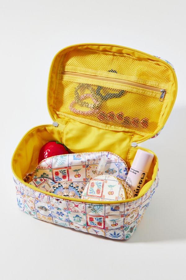 Slide View: 2: UO Train Case Makeup Bag