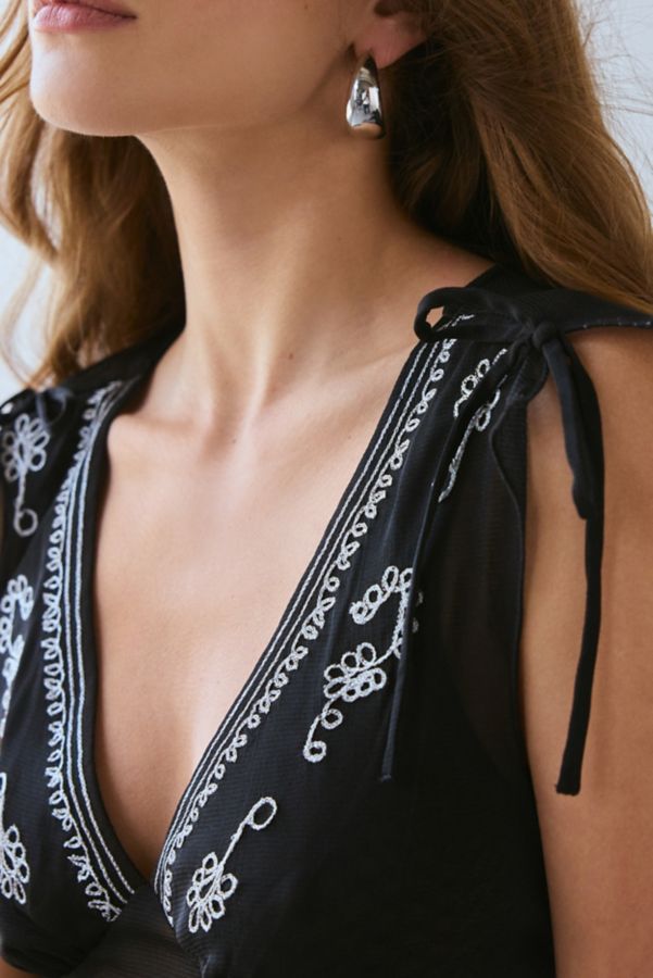 Slide View: 3: Kimchi Blue Giselle Sheer Embroidered Top