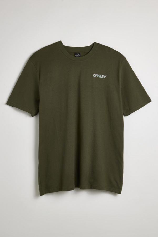 Slide View: 2: Oakley Ringed Logo Graphic Tee