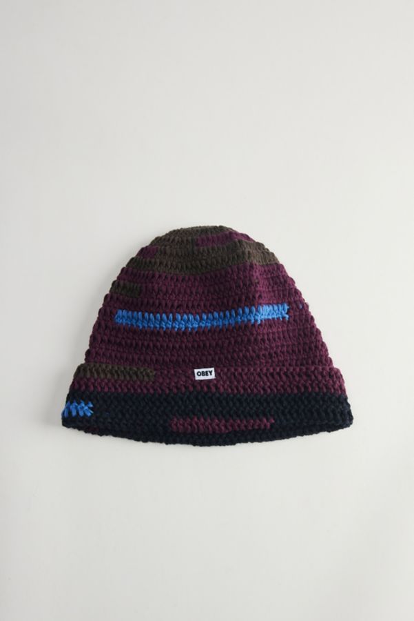 Slide View: 2: Tuque en Crochet Fairmount OBEY