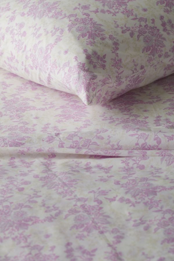 Slide View: 2: Vivian Toile Floral Sheet Set