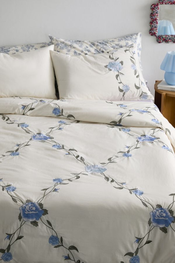 Slide View: 1: Secret Garden Duvet Cover