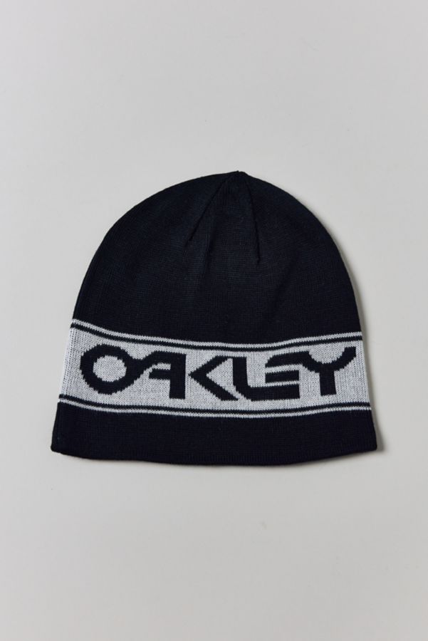 Slide View: 2: Oakley TNP Reversible Beanie