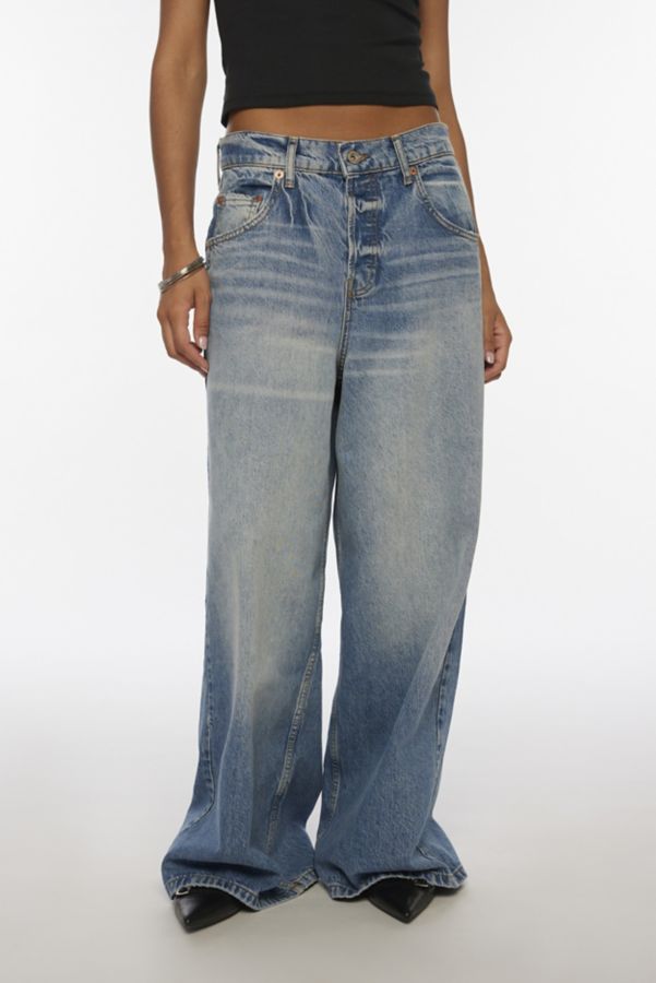 Slide View: 2: BDG Anika Ultra-Wide Leg Column Jean