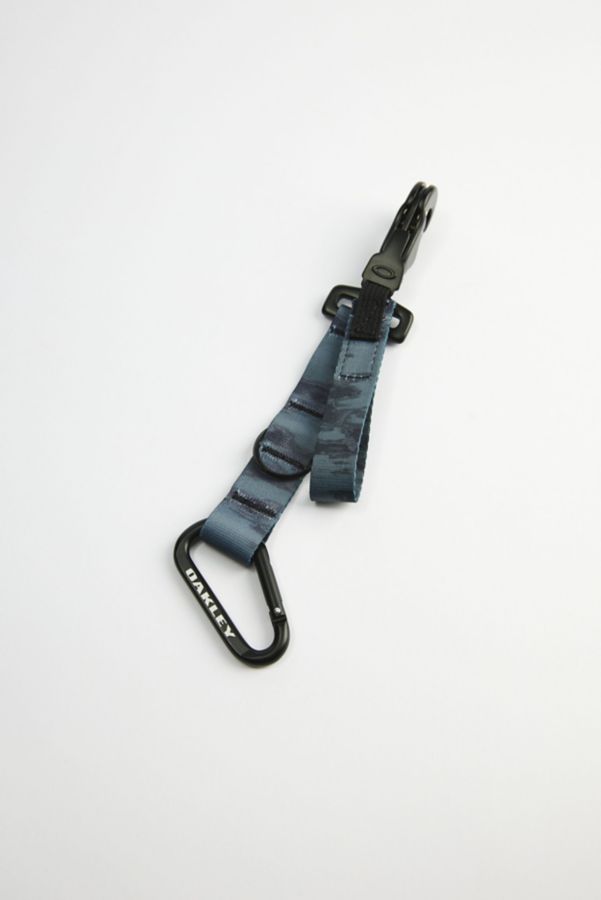 Slide View: 1: Oakley Wanderlust Keychain