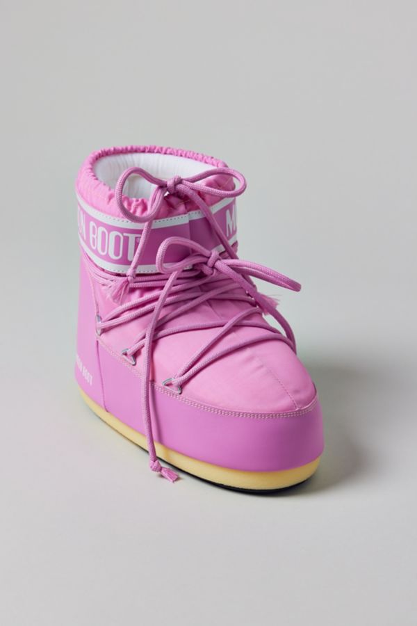 Slide View: 3: Moon Boot Icon Low Nylon Boot