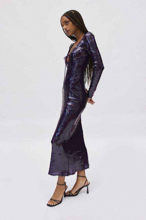 Slide View: 3: Robe Maxi Bardot Verona à Sequins avec Attache Devant et Ouverture