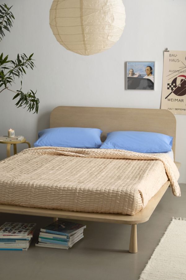 Slide View: 1: Silas Bed