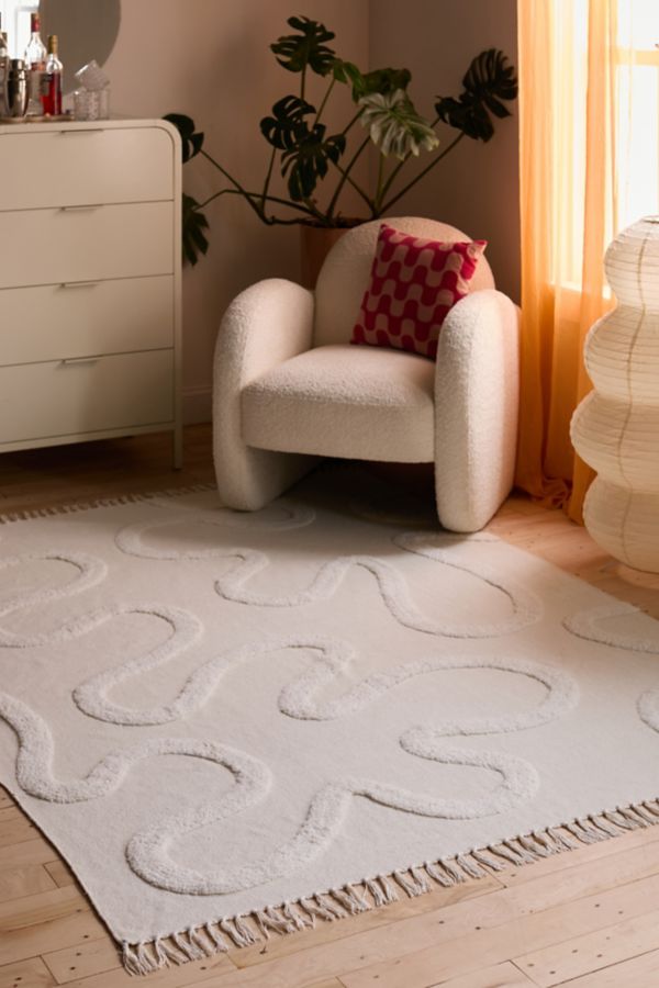 Slide View: 2: Wiggle Hilo Tufted Rug