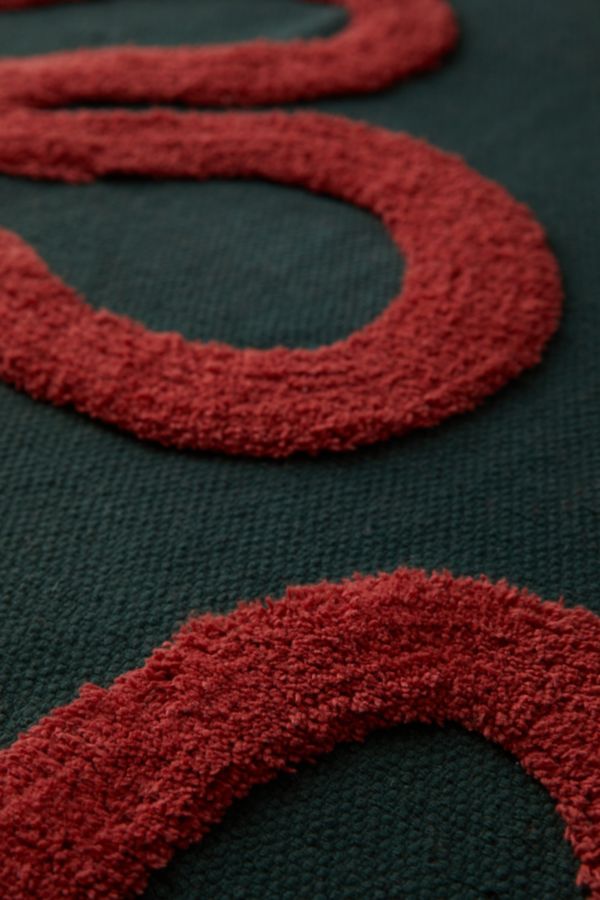 Slide View: 2: Wiggle Hilo Tufted Rug