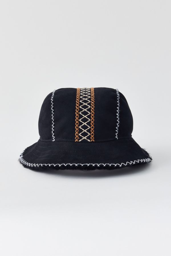 Slide View: 1: Chapeau Seau Brodé UGG Atherson