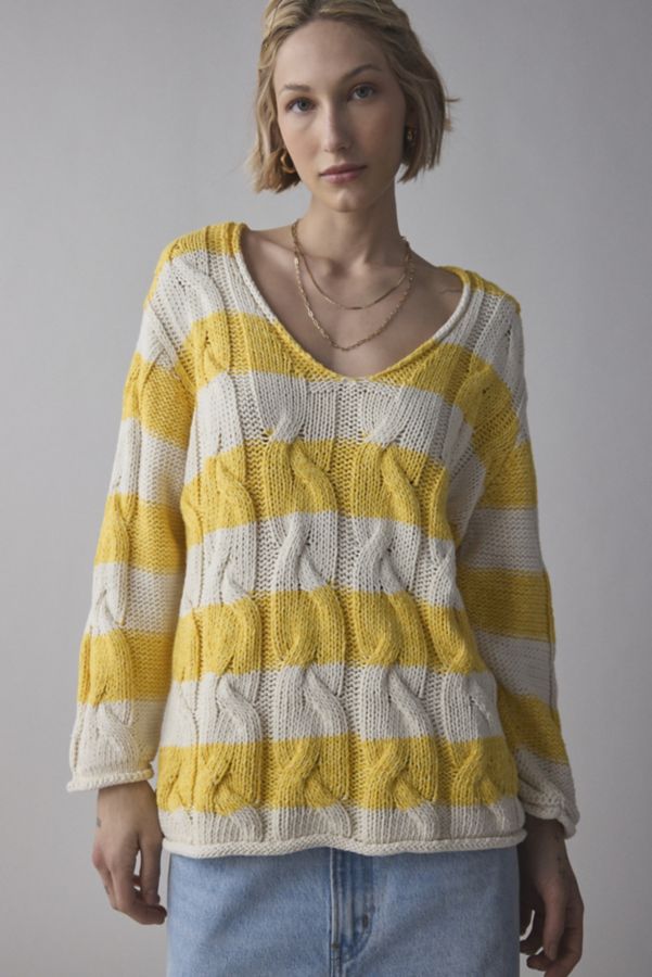 Slide View: 2: BDG Skylar Oversized Cable Knit Sweater