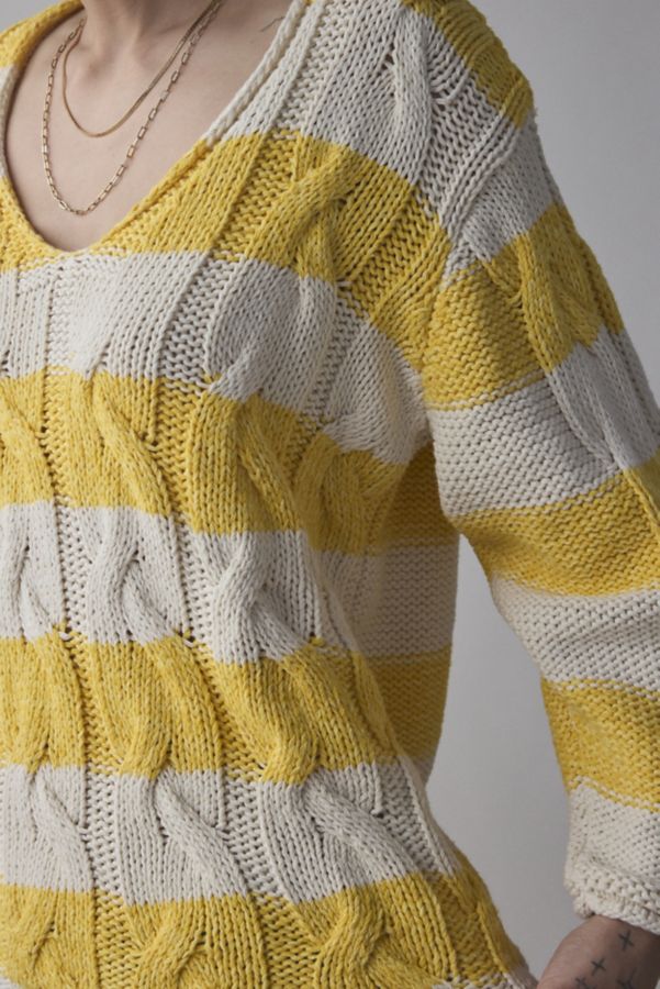 Slide View: 3: BDG Skylar Oversized Cable Knit Sweater