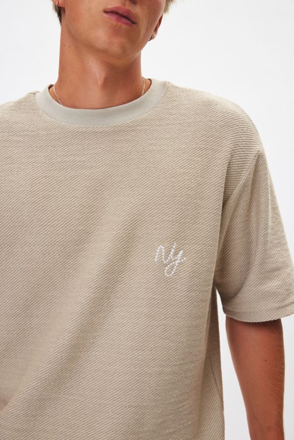 Slide View: 1: T-shirt Darvill Text Native Youth