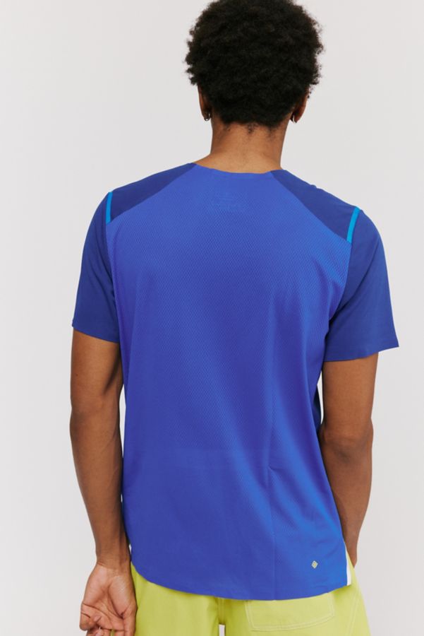 Slide View: 2: Ronhill Tech Race Tee