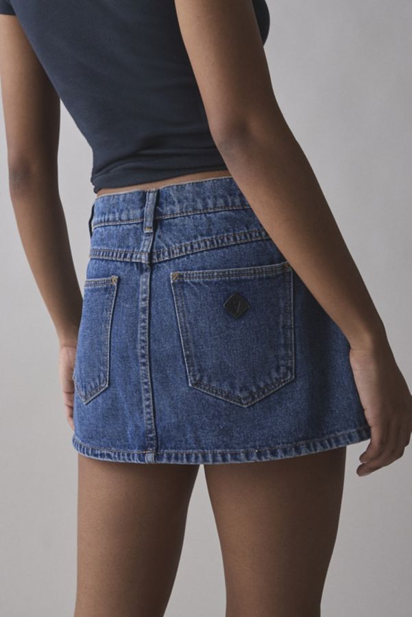 Slide View: 3: Mini-jupe en denim taille basse Abrand 99 Bella