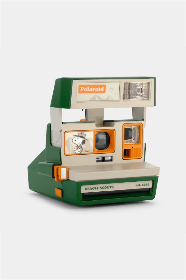 Slide View: 1: Polaroid 600 Peanuts Beagle Scouts Instant Film Camera