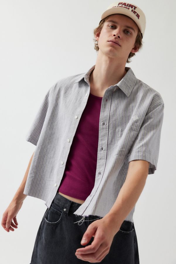 Slide View: 1: UO Stripe Pattern Cut-Off Oxford Shirt