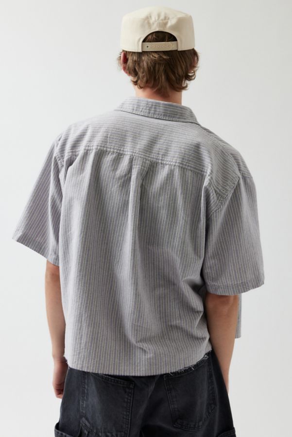 Slide View: 2: UO Stripe Pattern Cut-Off Oxford Shirt