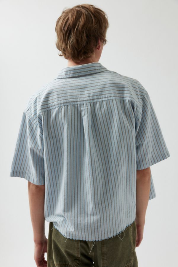 Slide View: 3: UO Striped Short Sleeve Cut-Off Oxford Button-Down Shirt