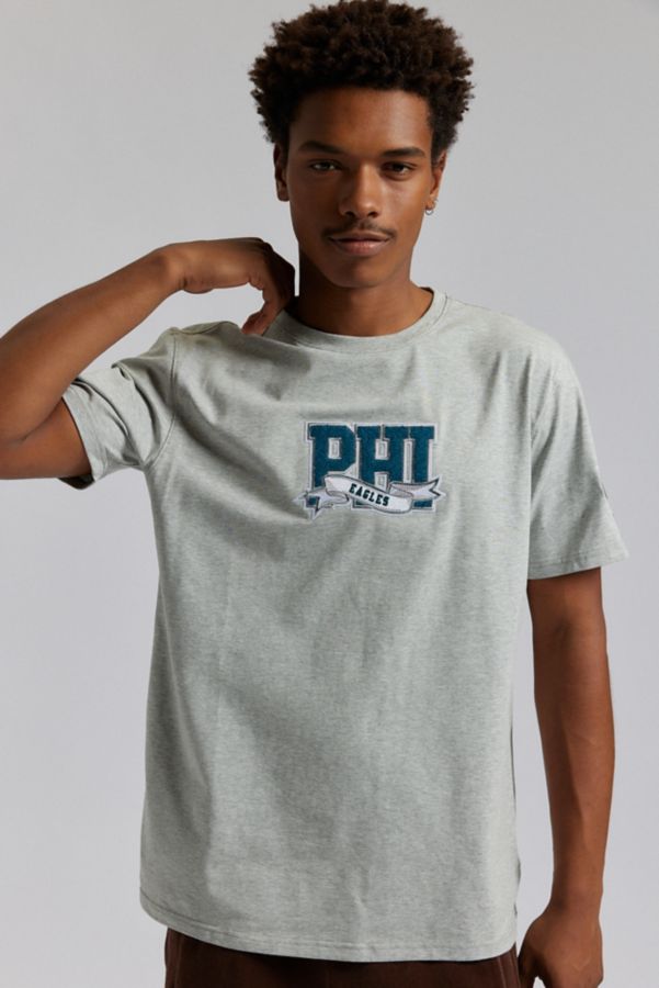 Slide View: 1: Pro Standard NFL Philadelphia Eagles Team Logo Tee