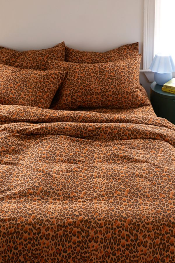 Slide View: 2: Dolores Leopard Core Duvet Set