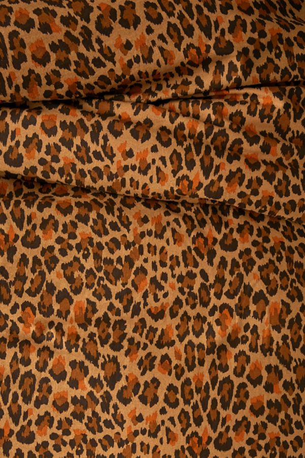 Slide View: 4: Dolores Leopard Core Duvet Set