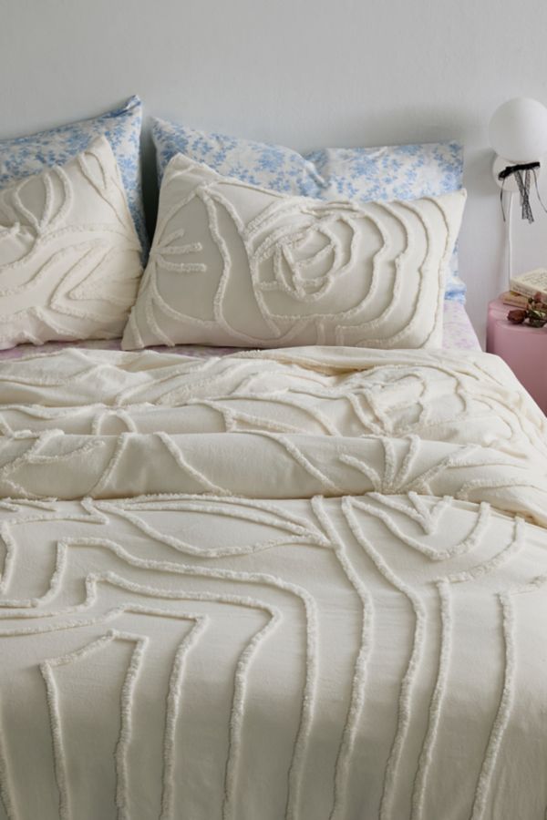 Slide View: 1: Rose Tufted Duvet Cover