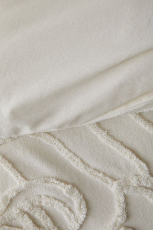 Slide View: 4: Rose Tufted Duvet Cover