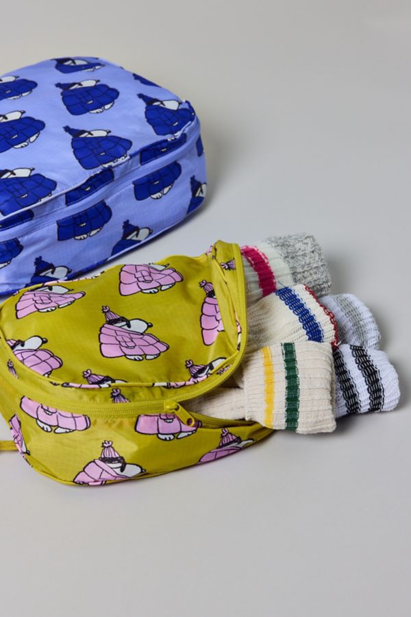 Slide View: 2: BAGGU X Peanuts Packing Cube Set